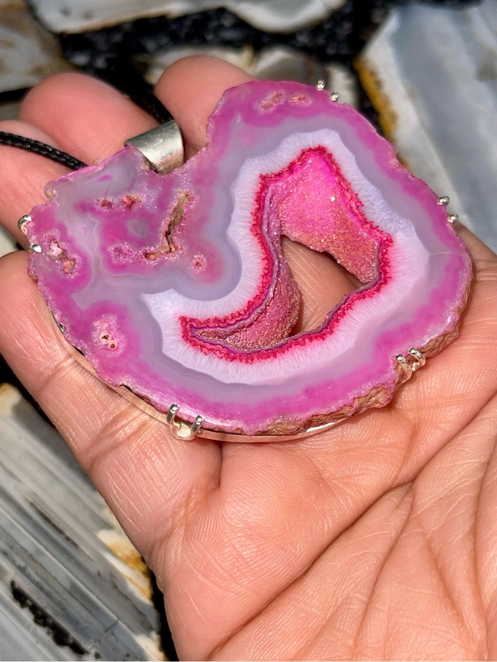 Jumbo Vibrant Pink Agate Geode Slice Drusy  Pendant 2 1/4”x2 1/4” - Picture 9 of 17